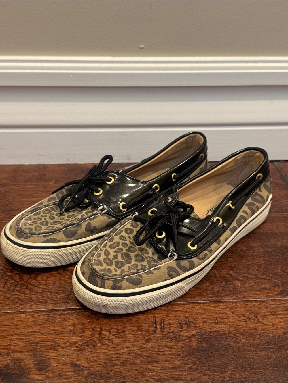 Sperry Top Sider Moccasins Print Canvas with Black Trim size 7